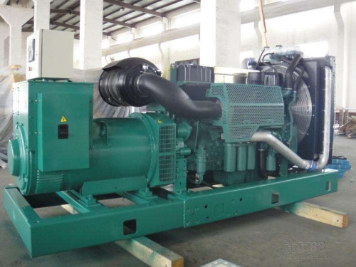 荣昌便携静音：租赁无声发电机组，便携式解决能源需求